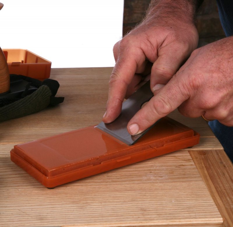 Norton Sharpening Set of Norton Manmade Oilstones + Oil