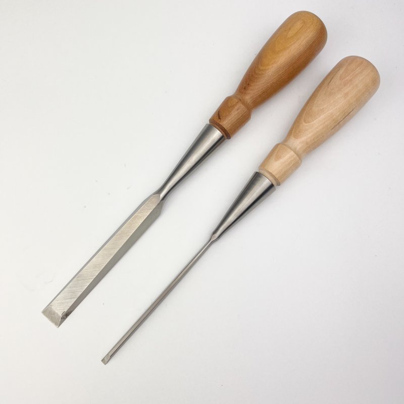 Friday Finds Lie-Nielsen - 1/8'' & 1/2'' Bevel Edge Chisels [Preowned, SOLD]