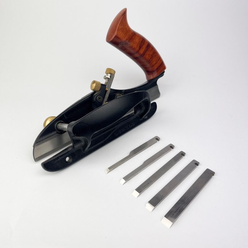 Friday Finds Veritas - Small Plow Plane (Right Hand with 6 Metric Blades) [Preowned]